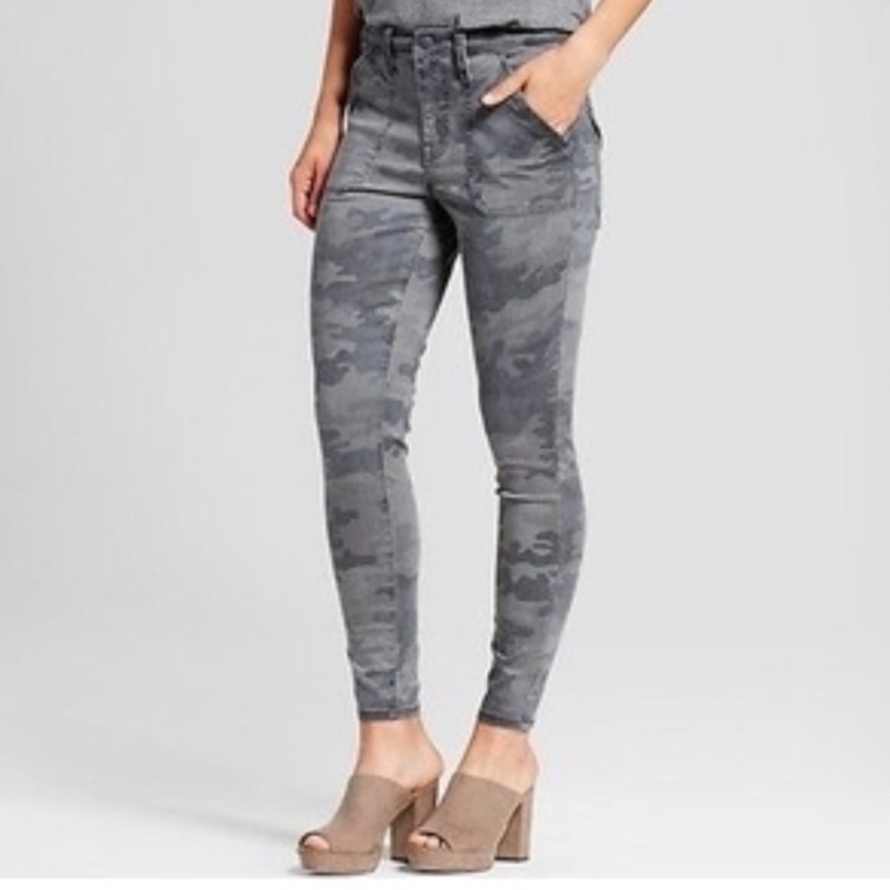 Mossimo Denim Grey Camo High Rise Jeggings